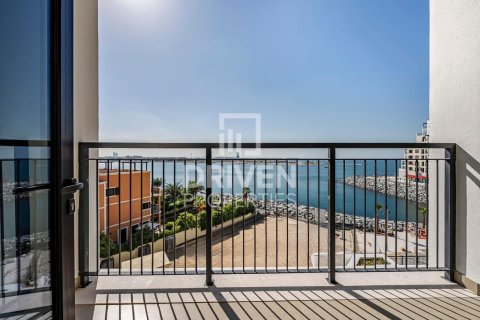 Apartman u Jumeirah, Dubai, UAE 3 spavaćih soba, 216.56 m2 Br. 761719 - fotografija 21