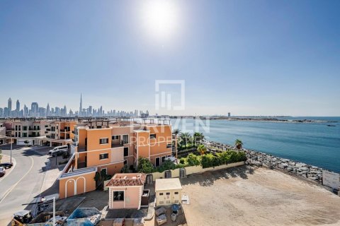 Apartman u Jumeirah, Dubai, UAE 3 spavaćih soba, 216.56 m2 Br. 761719 - fotografija 26