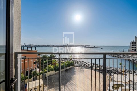 Apartman u Jumeirah, Dubai, UAE 3 spavaćih soba, 216.56 m2 Br. 761719 - fotografija 20