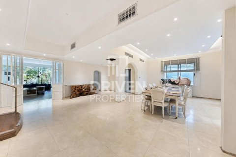 Vilă de vânzare în Falcon City of Wonders, Dubai, EAU 5 dormitoare, 1064.85 mp.  №761722 - poză 5