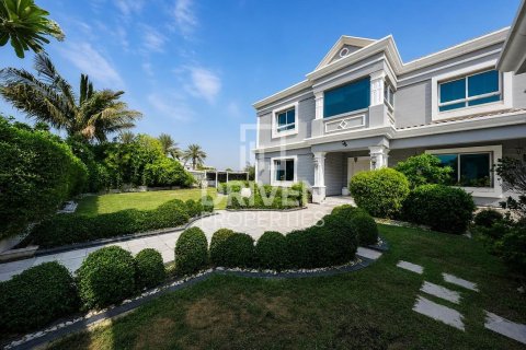 Vilă de vânzare în Falcon City of Wonders, Dubai, EAU 5 dormitoare, 1064.85 mp.  №761722 - poză 1