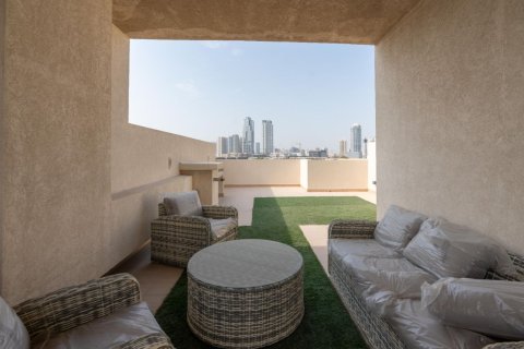 Jumeirah Village Circle, Dubai, संयुक्त अरब अमीरात में टाउनहाउस, 4 बेडरूम, 278 वर्ग मीटर, संख्या 689777 - फ़ोटो 2