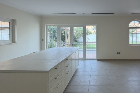 Villa itt: Jumeirah Park, Dubai, EAE, 5 hálószoba, 750 m², azonosító: 720674 - fénykép 14