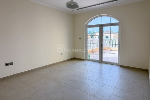 Villa itt: Jumeirah Park, Dubai, EAE, 5 hálószoba, 750 m², azonosító: 720674 - fénykép 15