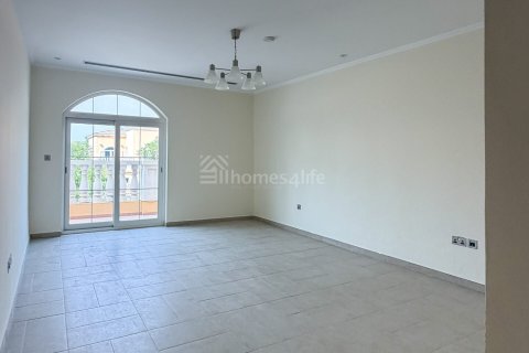 Villa itt: Jumeirah Park, Dubai, EAE, 5 hálószoba, 750 m², azonosító: 720674 - fénykép 19