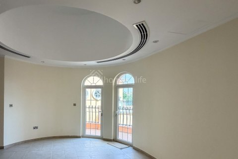 Villa itt: Jumeirah Park, Dubai, EAE, 5 hálószoba, 750 m², azonosító: 720674 - fénykép 16