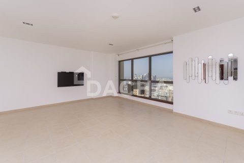 Huoneisto Jumeirah Beach Residence, Dubai, Arabiemiraatit 2 makuuhuonetta, 122 m2 № 706580 - kuva 8