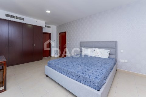 Huoneisto Jumeirah Beach Residence, Dubai, Arabiemiraatit 2 makuuhuonetta, 122 m2 № 706580 - kuva 22