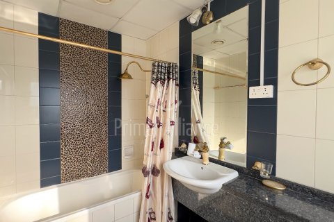 Apartment in Business Bay, Dubai, UAE 2 bedrooms, 117.62 sq.m. № 619641 - photo 13