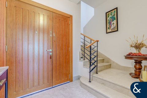 Jumeirah Village Circle, Dubai, UAE의 판매용 빌라 침실 3개, 630제곱미터 번호 666885 - 사진 12