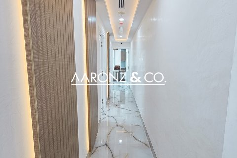 Kancelária v Jumeirah Lake Towers, Dubai, SAE 107 m2 č. 682589 - Fotografia 7