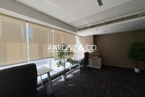 Bureau à louer à Jumeirah Lake Towers, Dubai, EAU 51 m2 № 682588 - photo 5