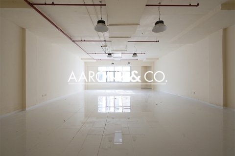 Kantoor in Dubai Investment Park, Dubai, VAE 118 vr.m. nr 682590