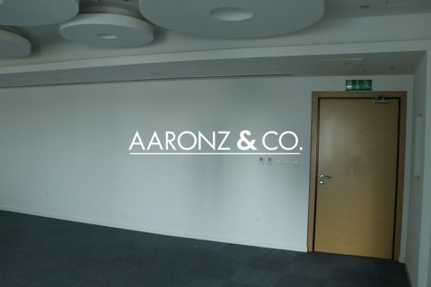 Bureau à louer à Jumeirah Lake Towers, Dubai, EAU 75 m2 № 682587 - photo 5