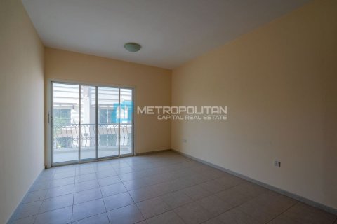 Townhouse in Abu Dhabi, UAE 2 bedrooms, 172 sq.m. № 594456 - photo 6