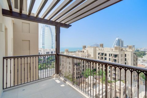 Müüa korter asukohaga Umm Suqeim, Dubai, AÜE: 2 magamistoaga, 124.68 m² Nr 590001 - pilt 2