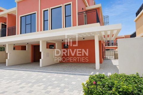 Řadový dům v Damac Lagoons, Dubai, SAE 5 ložnice, 219.62 m² Č.: 762316 - fotografie 22