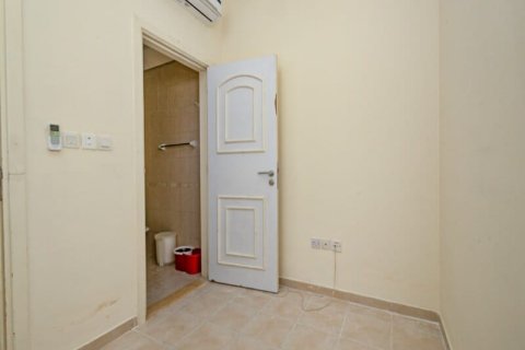 Kaupunkipientalo Falcon City of Wonders, Dubai, Arabiemiraatit 2 makuuhuonetta, 270 m2 № 717762 - kuva 2