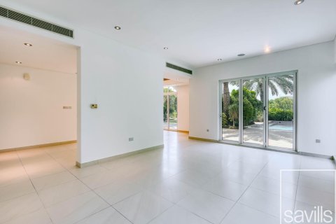 Вилла Dubai Sports City, Дубай, БАӘ-да 4 жатын бөлмелер, 1103.87 м² № 753530 - фото 7