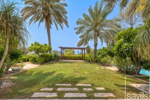 Вилла Dubai Sports City, Дубай, БАӘ-да 4 жатын бөлмелер, 1103.87 м² № 753530 - фото 21