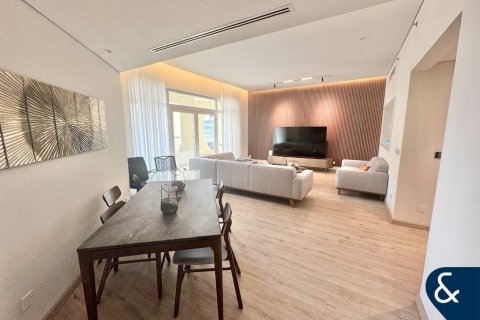 Apartment til salg i Palm Jumeirah, Dubai, UAE 2 soveværelser, 147 kvm № 667450 - foto 9