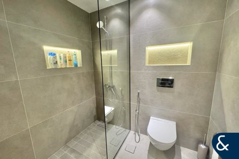 Apartment til salg i Palm Jumeirah, Dubai, UAE 2 soveværelser, 147 kvm № 667450 - foto 6