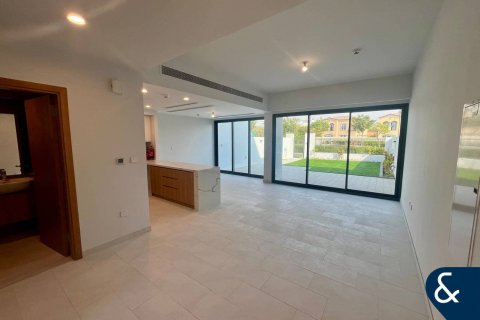 Villa te koop in Dubai Land, Dubai, VAE 3 slaapkamers, 184 vr.m., nr 667453 - foto 3