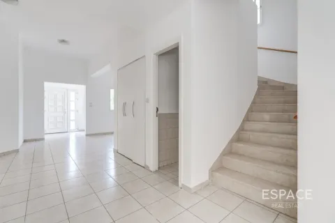 The Lakes, Dubai, BAE’de kiralık villa 3 yatak odası, 315 m&sup2; No 738222 - fotoğraf 10