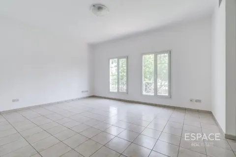 The Lakes, Dubai, BAE’de kiralık villa 3 yatak odası, 315 m&sup2; No 738222 - fotoğraf 17