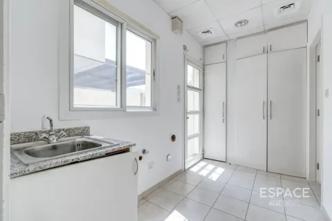 The Lakes, Dubai, BAE’de kiralık villa 3 yatak odası, 315 m&sup2; No 738222 - fotoğraf 7