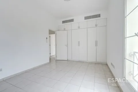 The Lakes, Dubai, BAE’de kiralık villa 3 yatak odası, 315 m&sup2; No 738222 - fotoğraf 13
