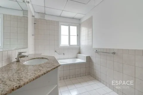 The Lakes, Dubai, BAE’de kiralık villa 3 yatak odası, 315 m&sup2; No 738222 - fotoğraf 16