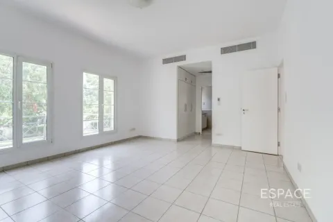The Lakes, Dubai, BAE’de kiralık villa 3 yatak odası, 315 m&sup2; No 738222 - fotoğraf 18