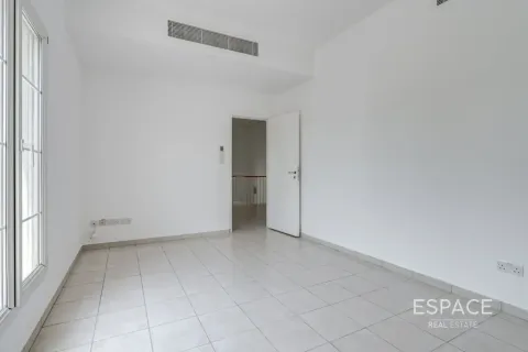 The Lakes, Dubai, BAE’de kiralık villa 3 yatak odası, 315 m&sup2; No 738222 - fotoğraf 14