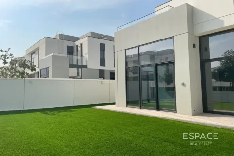 Al Furjan, Dubai, UAE의 임대용 타운하우스 침실 4개, 279제곱미터 번호 738219 - 사진 3