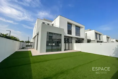 Al Furjan, Dubai, UAE의 임대용 타운하우스 침실 4개, 279제곱미터 번호 738219 - 사진 1