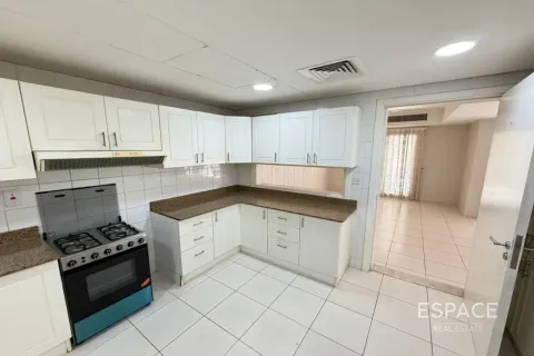 Vila v The Springs, Dubai, SAE 3 ložnice, 283 m² Č.: 738223 - fotografie 6