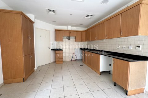 Vila di Meadows, Dubai, UEA 4 kamar tidur, 595.51008806 m2 nomor 583425 - foto 13