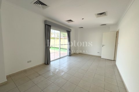 Vila di Meadows, Dubai, UEA 4 kamar tidur, 595.51008806 m2 nomor 583425 - foto 4