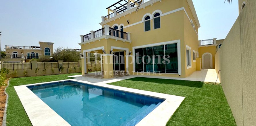 Villa in Jumeirah Park, Dubai, UAE 4 bedrooms, 538.86 sq.m. № 583423