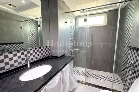 Villa in Jumeirah Park, Dubai, UAE 4 bedrooms, 538.85969672 sq.m. № 583423 - photo 9