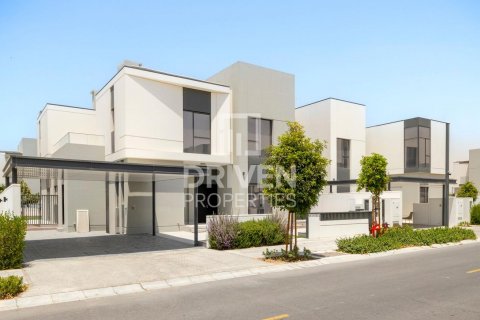 Villa te huur in Al Furjan, Dubai, VAE 4 slaapkamers, 570 vr.m., nr 603105 - foto 19