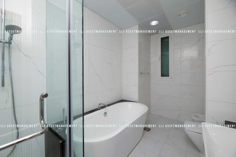 Apartment sa Abu Dhabi, UAE 5 silid-tulugan, 612.2 sq.m. № 571524 - larawan 21