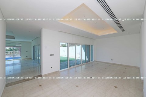 Apartment sa Abu Dhabi, UAE 5 silid-tulugan, 612.2 sq.m. № 571524 - larawan 5