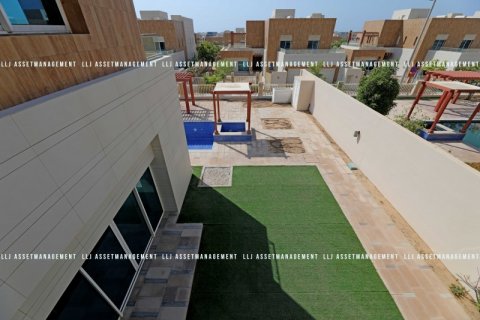 Apartment sa Abu Dhabi, UAE 5 silid-tulugan, 612.2 sq.m. № 571524 - larawan 22