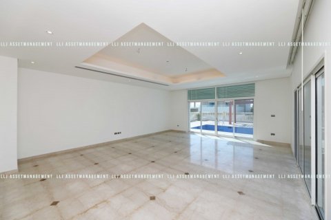 Apartment sa Abu Dhabi, UAE 5 silid-tulugan, 612.2 sq.m. № 571524 - larawan 8