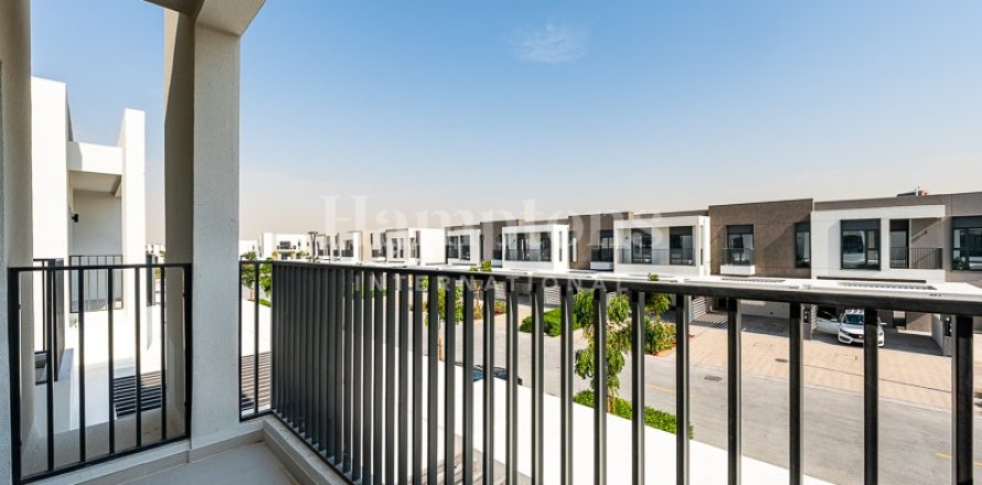 Villa i Dubai South (Dubai World Central), Dubai, UAE 3 soveværelser, 141.6 kvm № 754626