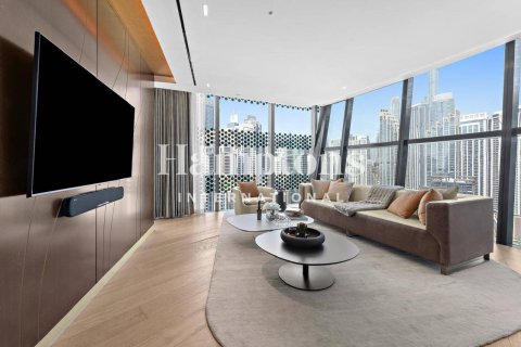 Apartament de închiriat în Business Bay, Dubai, EAU 2 dormitoare, 157.93510000 mp. №754603 - poză 21