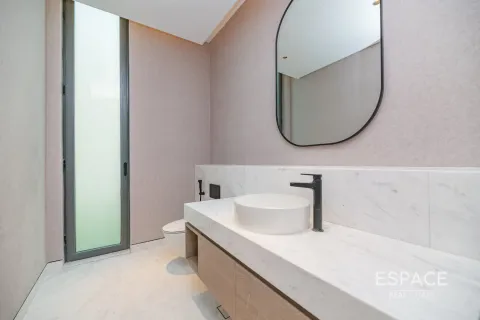 Vilă de închiriat în Tilal Al Ghaf, Dubai, EAU 5 dormitoare, 527 mp.  №650195 - poză 6