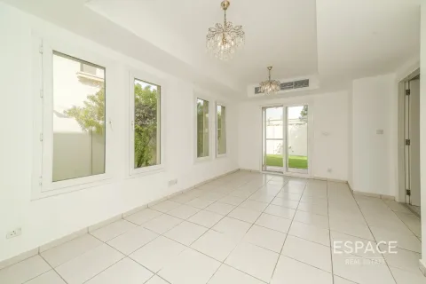 Willa do wynajęcia w The Springs, Dubai, ZEA 2 sypialnie, 247 mkw., nr 650193 - zdjęcie 4